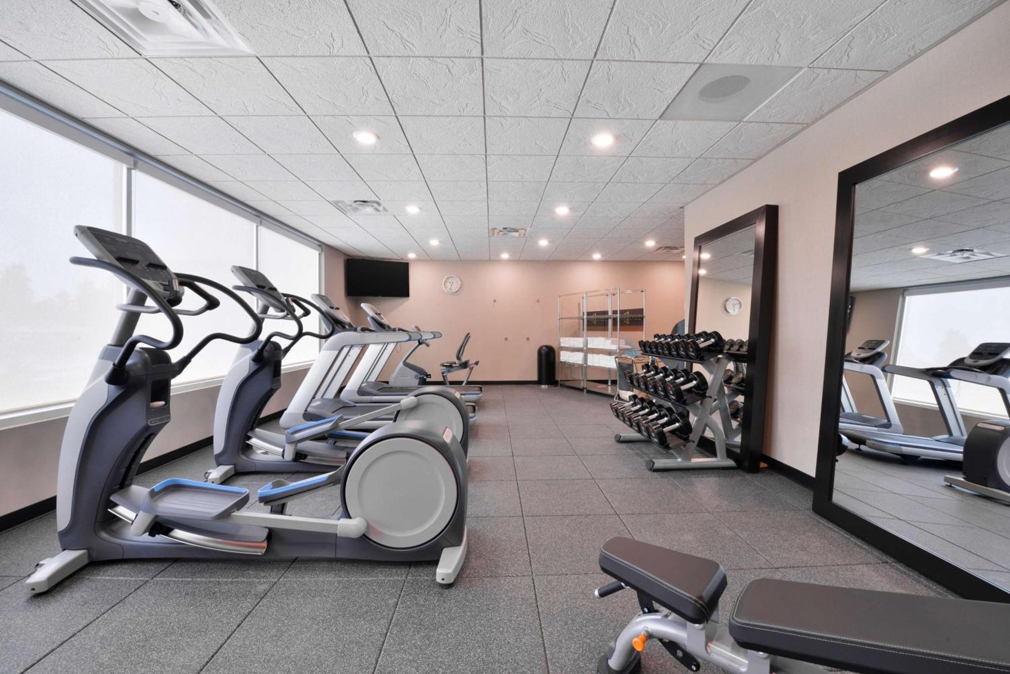 Home2 Suites By Hilton Dupont Bagian luar foto